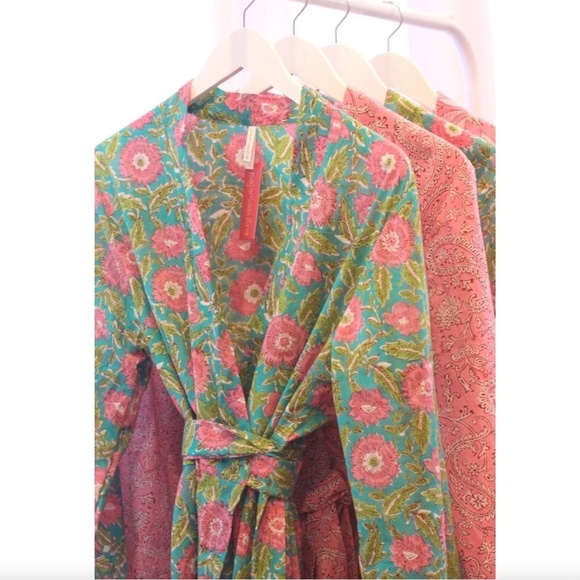 PajamaSutra Firoza Dressing Robe in Block Print Floral - Picture 2 of 6